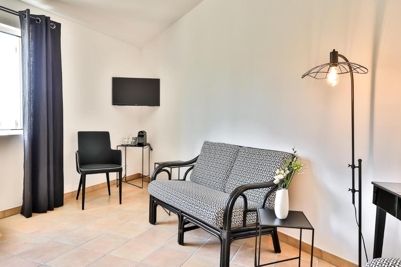 Quintessence Provence Bed & Breakfast Гу Екстериор снимка
