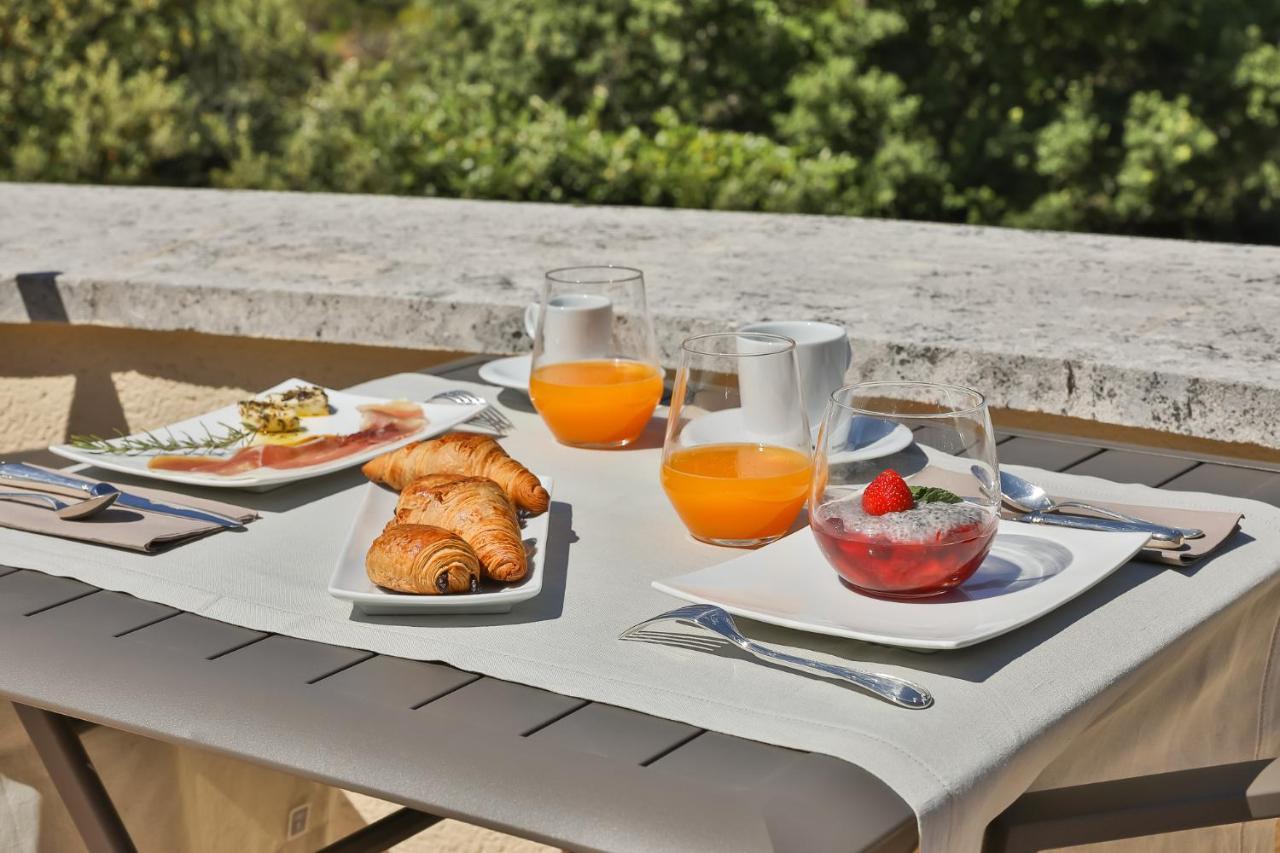 Quintessence Provence Bed & Breakfast Гу Екстериор снимка